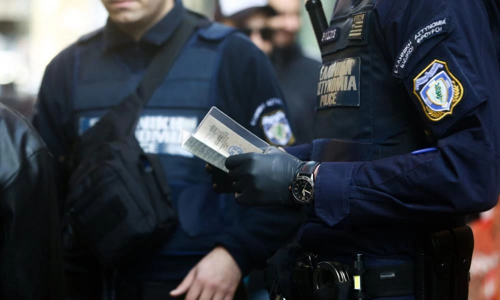 Ελεύθεροι τρεις Γερμανοί δημοσιογράφοι που βρέθηκαν… σε σημείο εισόδου μεταναστών